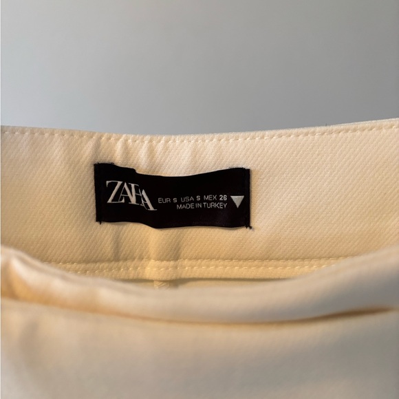 Zara White Women's Skorts - Picture 3 of 3